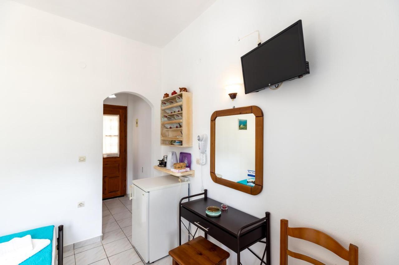 Peris Rooms Kamares  Екстер'єр фото